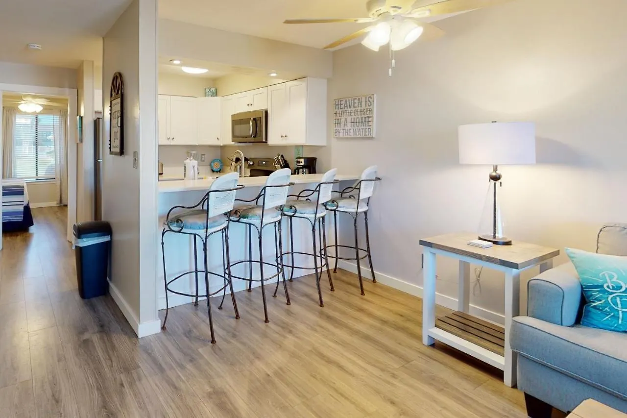 Apartment Sandprints C7 Destin